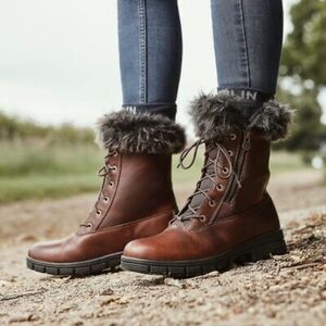 Dublin Bourne Boots, stylish, HBR waterproof, with faux fur lined top Sz. 10